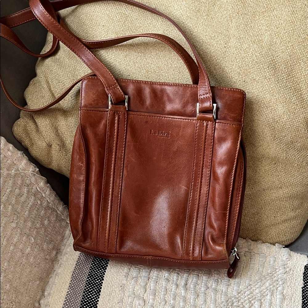 La Diva Brown Leather Shoulder Bag